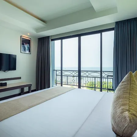 Hotel Bay Jomtien 5*