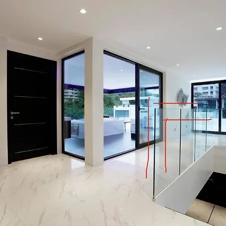 Near & Walk Street Luxury *