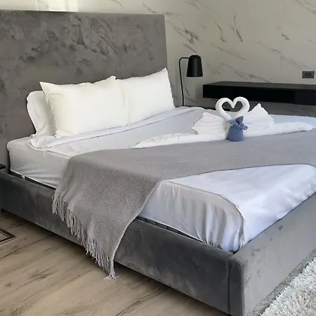 Near & Walk Street Luxury Pattaya