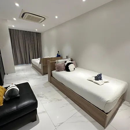 Near & Walk Street Luxury * Pattaya