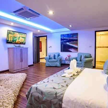 900m2 Near Walkstreet Luxury Pool *