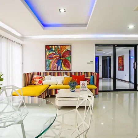 900m2 Near Walkstreet Luxury Pool วิลล่า Pattaya