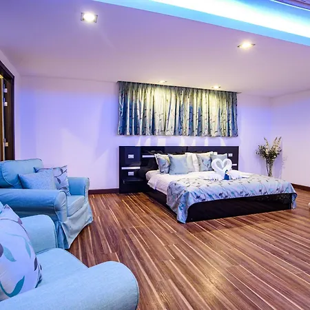 วิลล่า 900m2 Near Walkstreet Luxury Pool