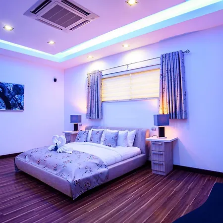 วิลล่า 900m2 Near Walkstreet Luxury Pool