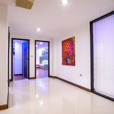 900m2 Near Walkstreet Luxury Pool * Pattaya