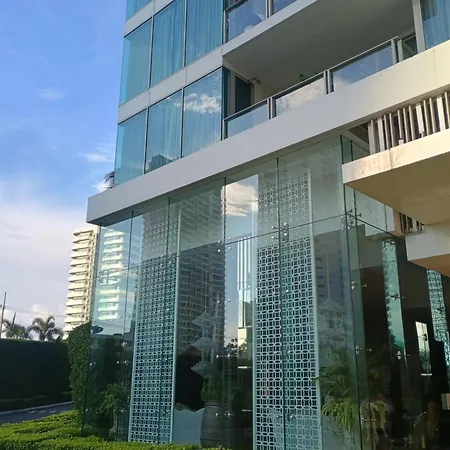 Margo Wong Amat Apartment