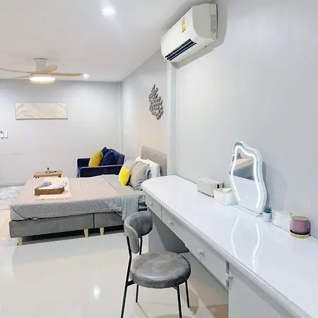 Sun And Moon House วิลล่า Pattaya