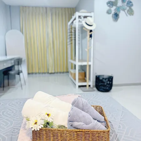 Sun And Moon House วิลล่า Pattaya
