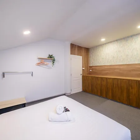 Cozy Gray Garden Villa Pattaya