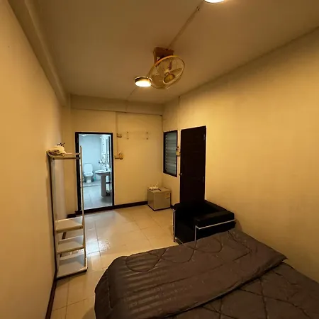 W33d Gallery บ้านพัก 3*