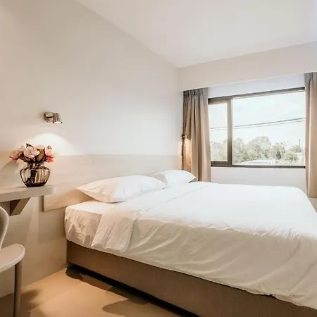 Prima House Pattaya. โรงแรม 4*