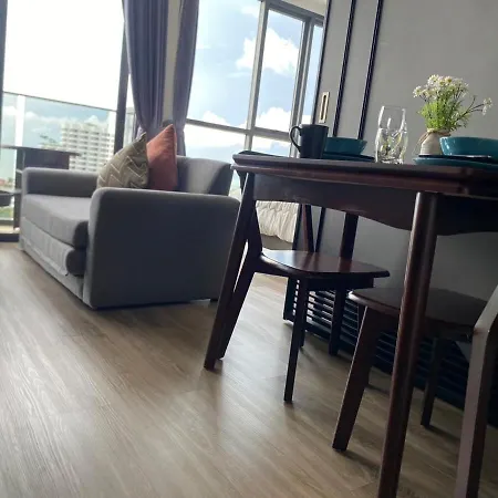 Luxury Sea View High Floor Pattaya