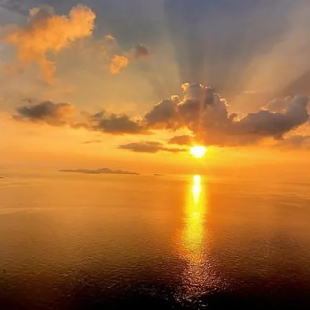 Panoramic Seaview Wongamatt อพาร์ทเม้น *
