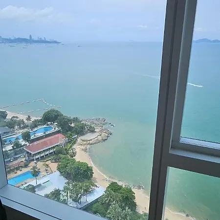อพาร์ทเม้น Panoramic Seaview Wongamatt *