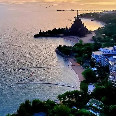 Panoramic Seaview Wongamatt อพาร์ทเม้น Pattaya