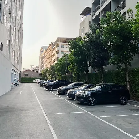 Apartment The Base Pattay Cd Pattaya