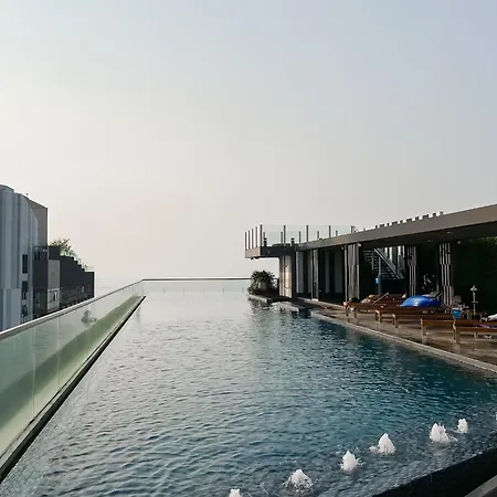 The Base Pattay Cd Apartment
