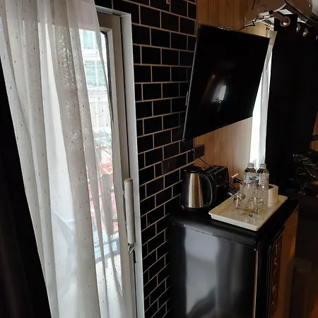 Priory Hillside โรงแรม