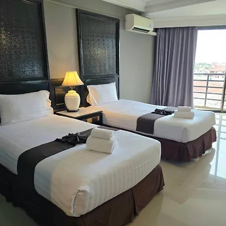 First Pacific Cirrus Hotel Pattaya