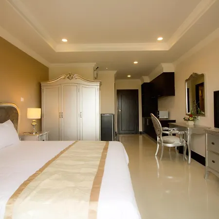 Lk Grand Living Place 4*