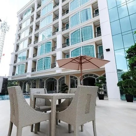 Lk Grand Empire Hotel