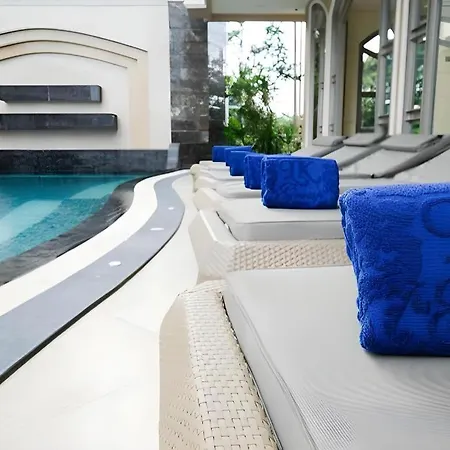 Lk Grand Empire Hotel Pattaya
