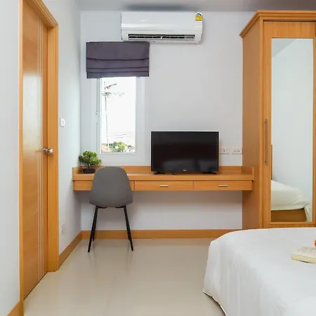 Villa Luxury Villa, 5br 6ba, Private Pool With Jacuzzi Cityhouse54 Pattaya