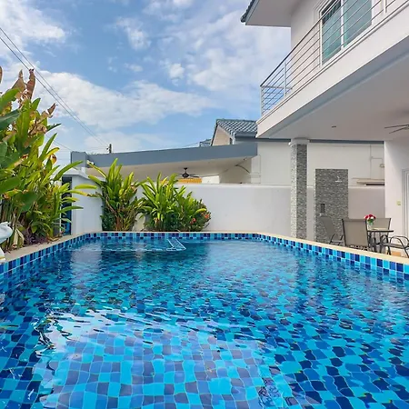Luxury Villa, 5br 6ba, Private Pool With Jacuzzi Cityhouse54 Pattaya
