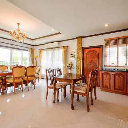 Villa Nautica Pattaya - 4 Bedroom Luxury Pool Villa With Unique Yacht-House Villa