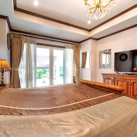 Villa Villa Nautica Pattaya - 4 Bedroom Luxury Pool Villa With Unique Yacht-House Pattaya
