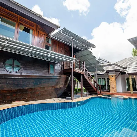 Villa Villa Nautica Pattaya - 4 Bedroom Luxury Pool Villa With Unique Yacht-House