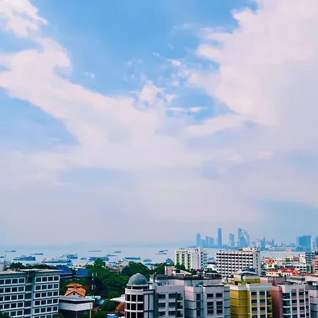 อพาร์ทเม้น Unixx Delux View Near Walking Street