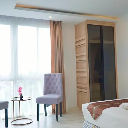 โรงแรม D Eco Wellness Center 5*