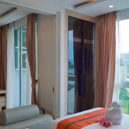 โรงแรม D Eco Wellness Center 5*