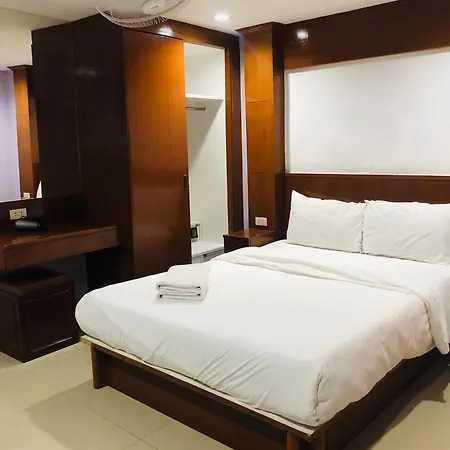 Royal Star 3*