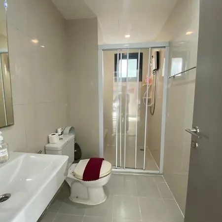 อพาร์ทเม้น 2 Bed Spacious Location In Pattaya