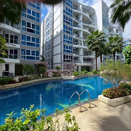 Grand Avenue Middle Town * Pattaya