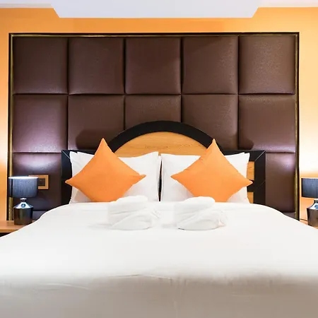 Luxury Pool T1 Near Walking Street 5br 9 Persons Villa *
