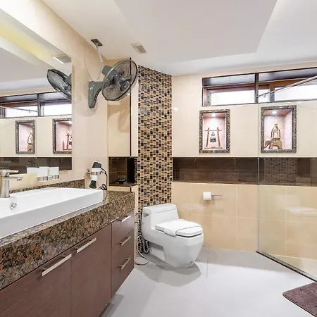 Luxury Pool T1 Near Walking Street 5br 9 Persons