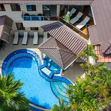 Luxury Pool T1 Near Walking Street 5br 9 Persons Villa Pattaya