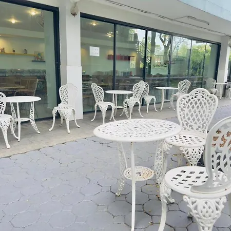 Baan Bangsare Resotel Chonburi Hotel 5*