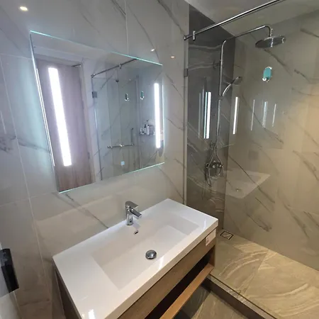 Once 25th Floor With Sea View Apartment *