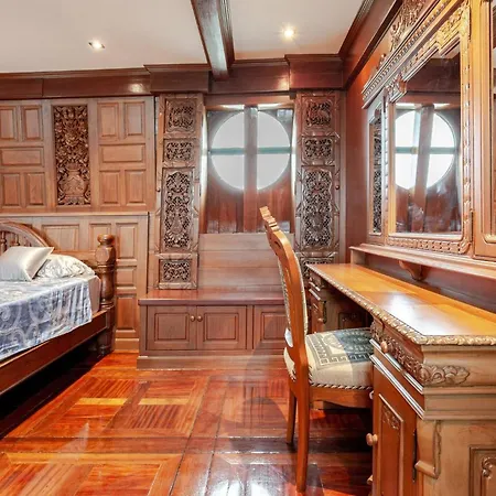 Luxury Iconic Royal Boat Pool North Villa *
