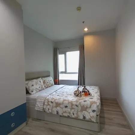 Apartment Centric Sea