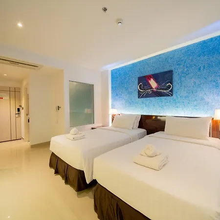 Royal 4*
