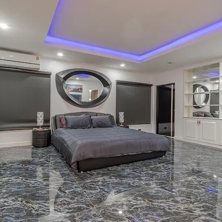 Pratumnak Penthouse X Monthstayz Thailand * Pattaya