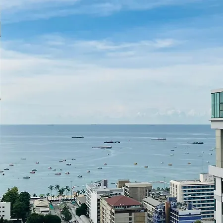 อพาร์ทเม้น The Base 271 By Numam Pattaya