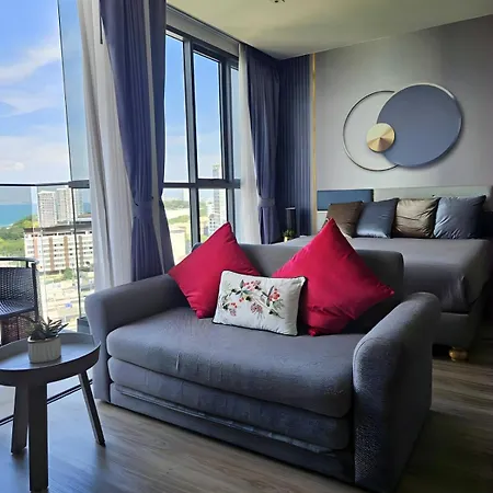 High Floor Beachfront 1 Bedroom With Scenic View