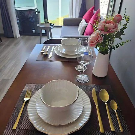 High Floor Beachfront 1 Bedroom With Scenic View อพาร์ทเม้น Pattaya