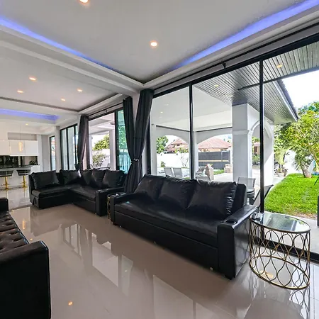 Bella 2 - 7 Bedroom Luxury Pool - 14min To Walking Street Pattaya
